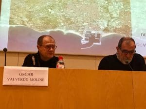 \"\"